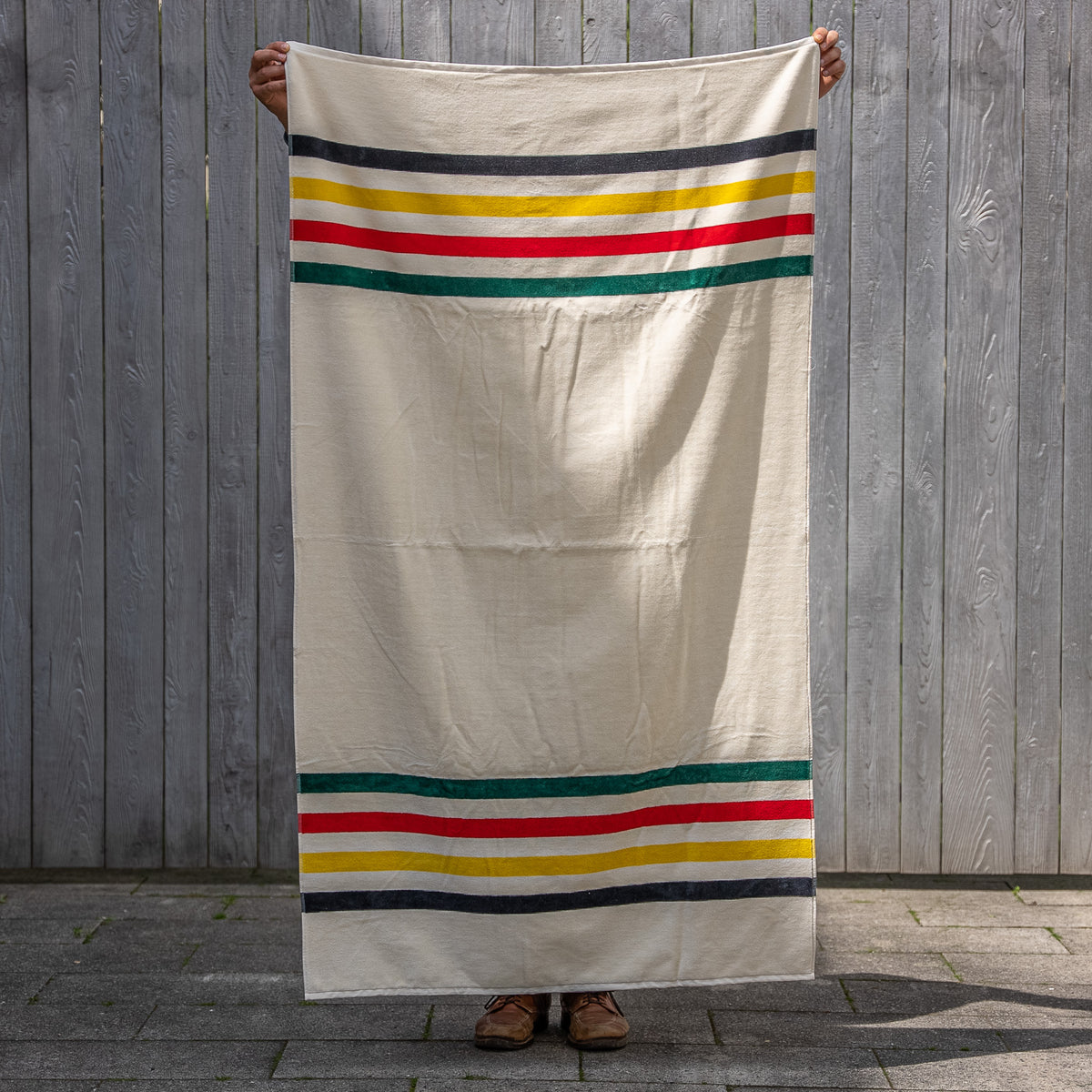 Pendleton Oversized Jacquard Towel – Mountain Sports Flagstaff