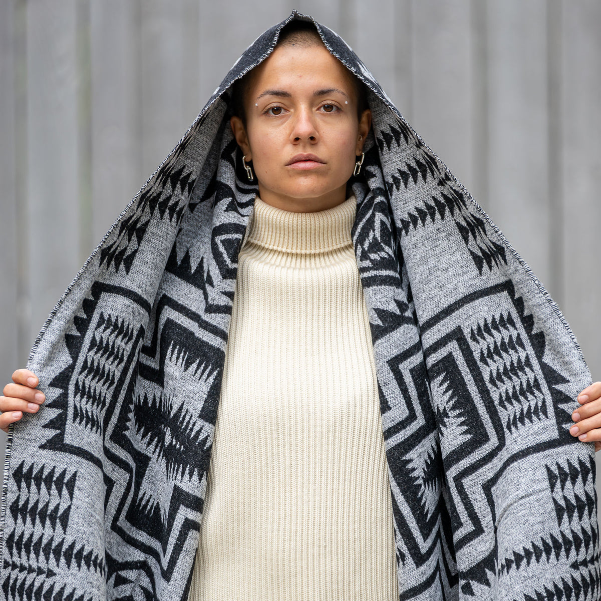 Pendleton Oversized Wrap – Harding / Black