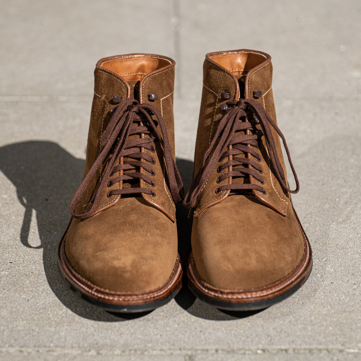 Alden Plain Toe Boot Snuff Suede - Get it here!