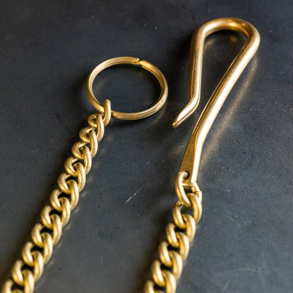 Iron Heart Wallet Chain with Hook and Rings - Brass