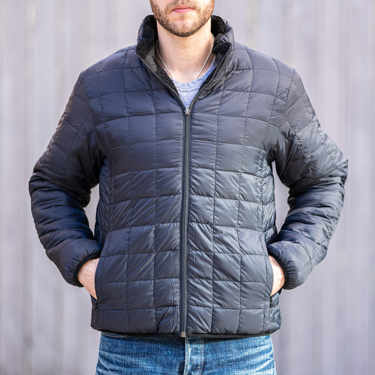 TAION Black Detachable Sleeves Down Jacket