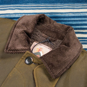 Baracuta G10 Waxed Cotton Coat Deep Moss Teddy Lined close up collar