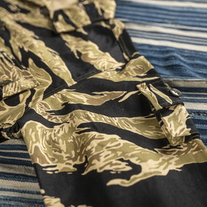 Buzz Ricksons Gold Tiger Camouflage Jacket detail sleeve pocket