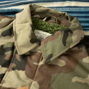 Buzz Ricksons Cold Weather Type A2 Deck Jacket Woodland Camouflage close up collar