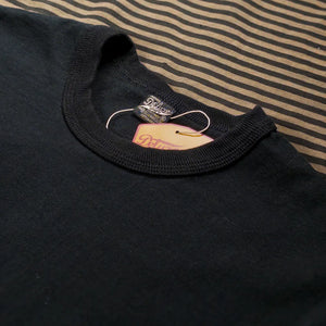 Deluxeware DXTS00 12oz Heavy Loopwheeled TShirt Black close up crew neck