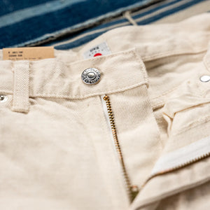 Edwin W Janis 14oz Kurabo Selvedge Women Jeans Natural Regular Straight close up zip fly