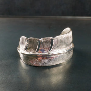 First Arrows BR 105 950 Silver Feather Bangle frontal