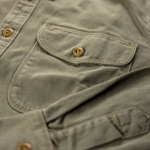 Freenote Sateen Twill Utility Shirt Olive detail chest pocket