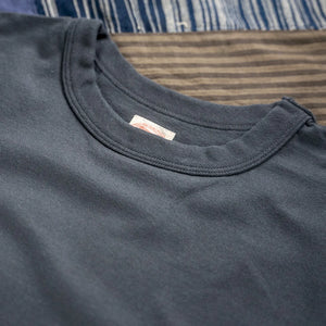 Fullcount 5222 8oz Flat Seam Loopwheeled Heavyweight TShirt Ink Black detail collar