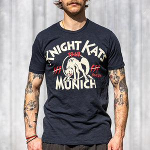 Johnson Motors Munich Knight Kats T-Shirt – Vintage Black