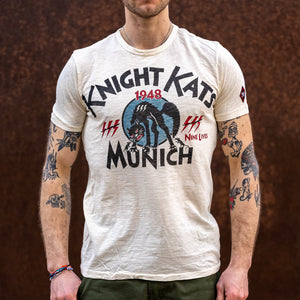Johnson Motors Munich Knight Kats T-Shirt – Dirty White