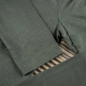 Merz b Schwanen 2S18 11oz Heavy Loopwheel Longsleeve Forest close up sleeve and armpit