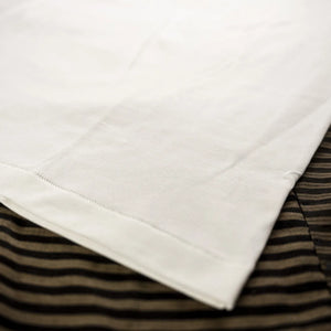 Merz b Schwanen 2M15 7oz Midcentury Tshirt White Close Up Hem