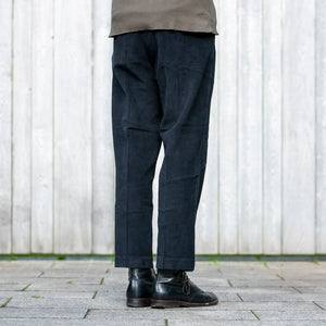 Merz b. Schwanen 10,3oz Corduroy Pleat Chino – Black / Relaxed Tapered