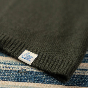 Merz b Schwanen Merino Silk Cashmere Knitted Longsleeve Olive close up hem