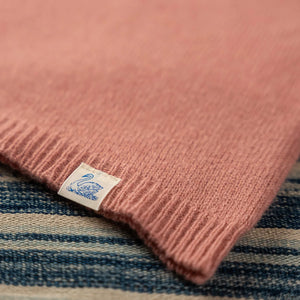 Merz b Schwanen Merino Silk Cashmere Knitted Long Sleeve Pink close up hem