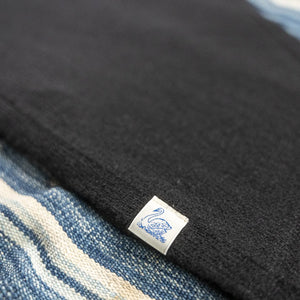 Merz beim Schwanen Merino Wool Cashmere Silk Triangle Scarf Deep Black SKTS02 close up swan label