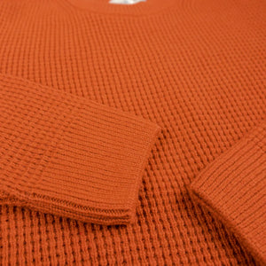 Merz b Schwanen Merino Wool Cashmere Waffle Sweater Rust close up cuffs