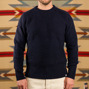 Merz b Schwanen Sturdy Ribbed Merino Wool Cashmere Raglan Sweater Dark Navy worn front