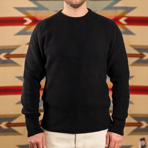 Merz b Schwanen Sturdy Ribbed Merino Wool Cashmere Raglan Sweater Deep Black worn front