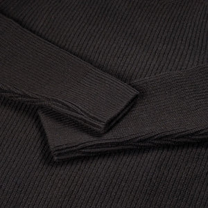 Merz b Schwanen Sturdy Ribbed Merino Wool Cashmere Raglan Sweater Deep Black detail cuffs