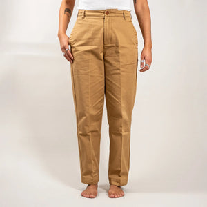 Merz b Schwanen Women Cotton Twill Chino Khaki Tapered worn front