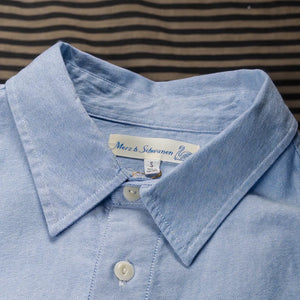 Merz b Schwanen Women 5oz Cropped Boxy Oxford Shirt Lightblue close up collar