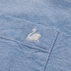 Merz b Schwanen Women 5oz Cropped Boxy Oxford Shirt Lightblue close up embroidery