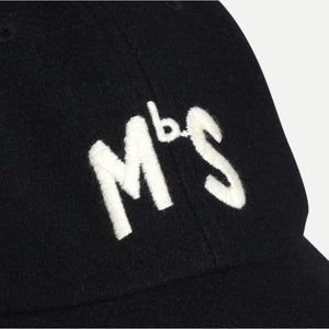 Merz beim Schwanen Wool Logo Cap Deep Black detail embroidery