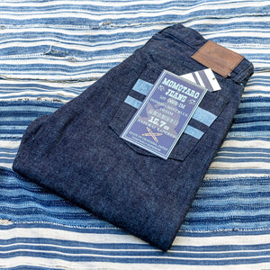 Momotaro 0605 IM 15oz Indigo Mint Selvedge Jeans Regular Tapered folded