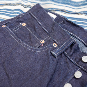 Momotaro 0605-52G 18oz Natural Tapered Jeans – Indigo x Grey