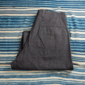 MotivMfg Silk Pier Trousers Salt and Pepper Anthracite Classic Straight folded
