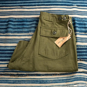 OrSlow Women Back Sateen Fatigue Shorts Dark Olive folded