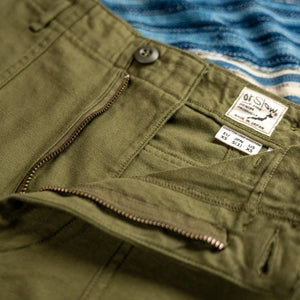 OrSlow Women Back Sateen Fatigue Shorts Dark Olive close up zip fly