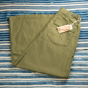 OrSlow Women Back Sateen Fatigue Skirt Dark Olive folded