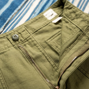 OrSlow Women Back Sateen Fatigue Skirt Dark Olive close up zip fly