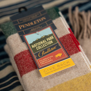 Pendleton Jacquard Wool Scarf Glacier Striped close up label