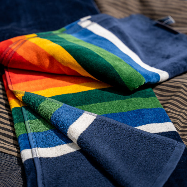 Pendleton Oversized Jacquard Beach Towel – Crater Lake National Park