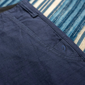 Pure Blue Japan 1185 Back Satin Sulfur Dye Trousers Navy Wide Straight detail soai leaf