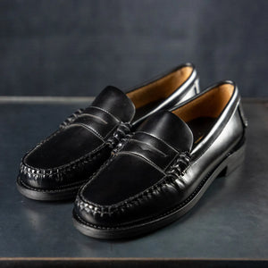 Sebago Classic Dan Penny Loafer Black pair semi profile front