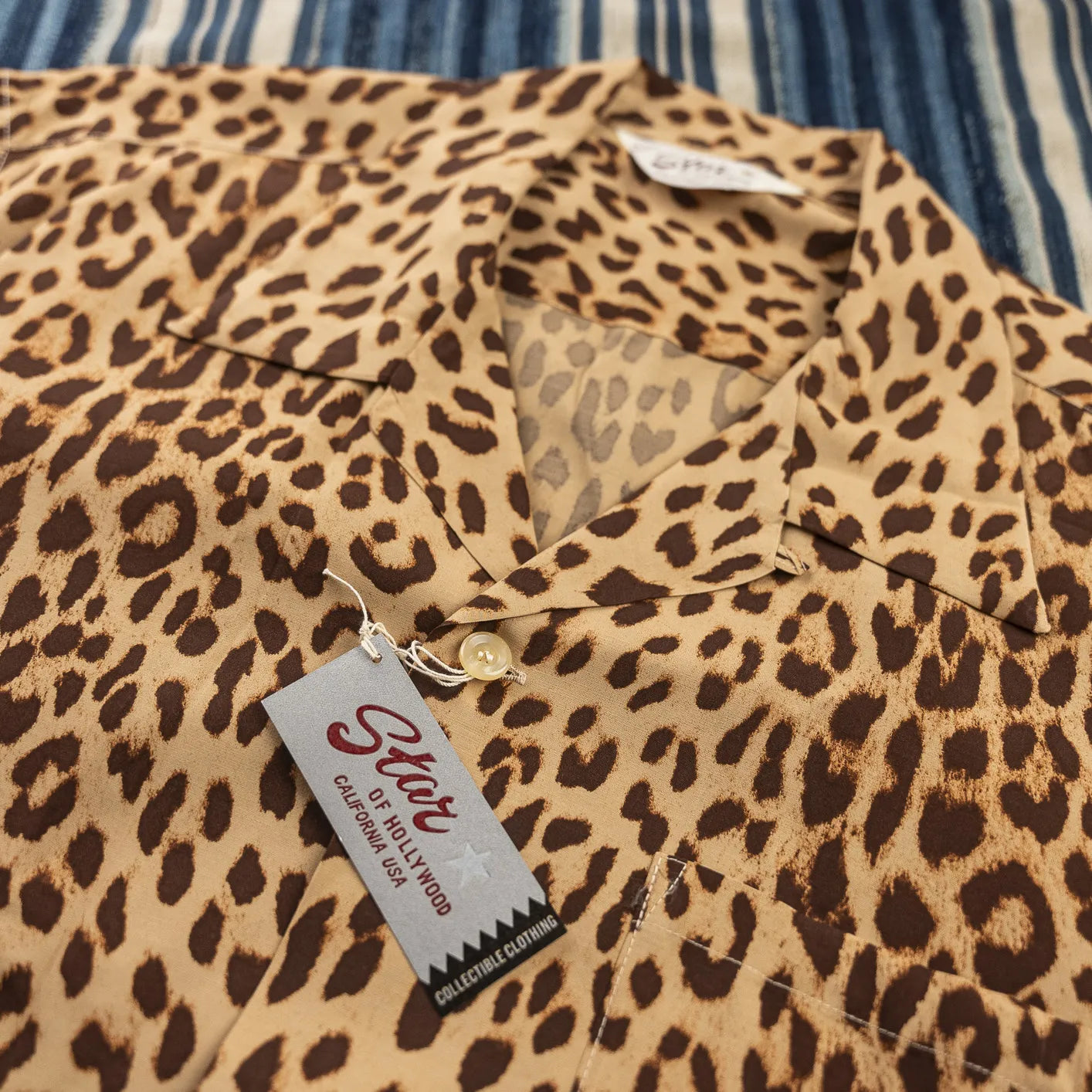 Star of Hollywood Leopard Open Collar Shirt – Rayon – Made