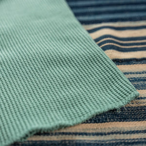 Studio D Artisan 9937 Heavy Thermal Henley Longsleeve Emerald detail open hem