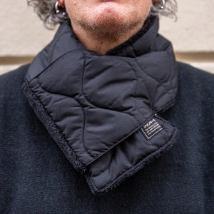 Taion Military Reversible Down Scarf Black worn