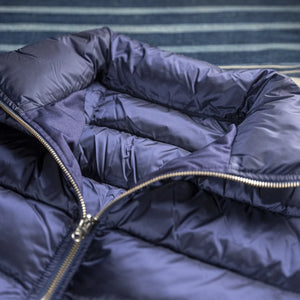 Ten C Down Liner Jacket Navy close up collar