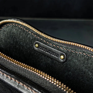 Flat Head Horsehide Accessory Case Black Japan detail leather label