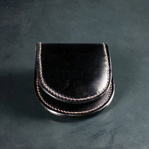 The Flat Head Shinki Hikaku Cordovan Coin Case Black closed
