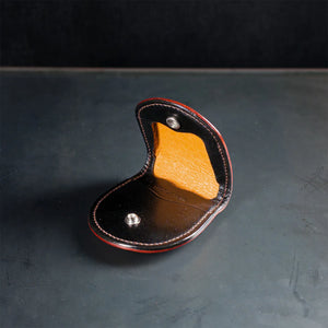 The Flat Head Shinki Hikaku Cordovan Coin Case Brown open
