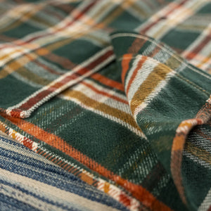 UES 14oz Heavy Selvedge Flannel Shirt Green close up waist