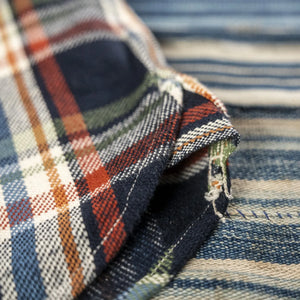 UES 14oz Heavy Selvedge Flannel Shirt Dark Navy close up side gusset