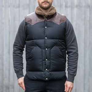 Warehouse Co with Rocky Mountain Featherbed Lot2235 Christy Down Vest Black worn front